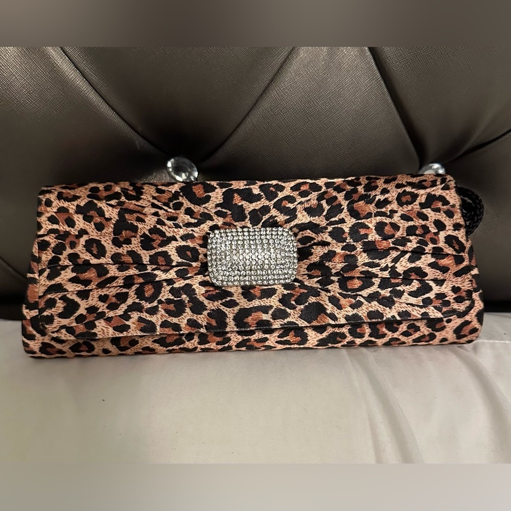 NWT Evening clutch leopard print.